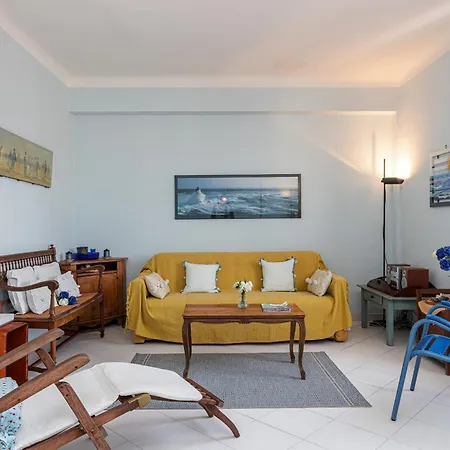 Extraordinary View On Port And Castle Hill - 1 Bdr & Parking דירה ניס