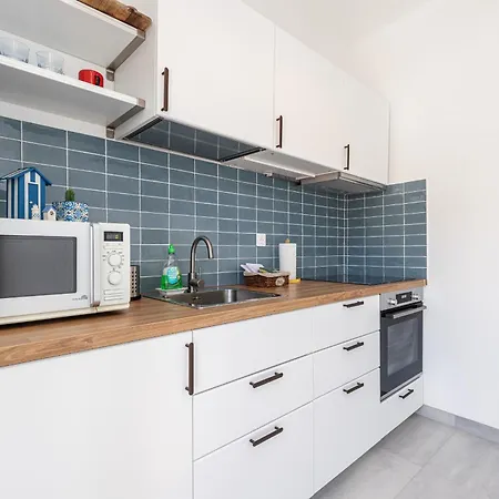 Extraordinary View On Port And Castle Hill - 1 Bdr & Parking 아파트 *