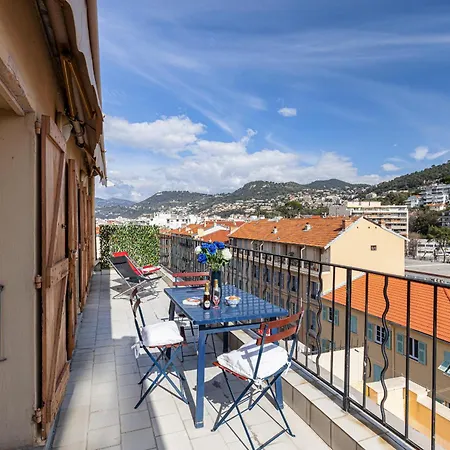 아파트 Extraordinary View On Port And Castle Hill - 1 Bdr & Parking