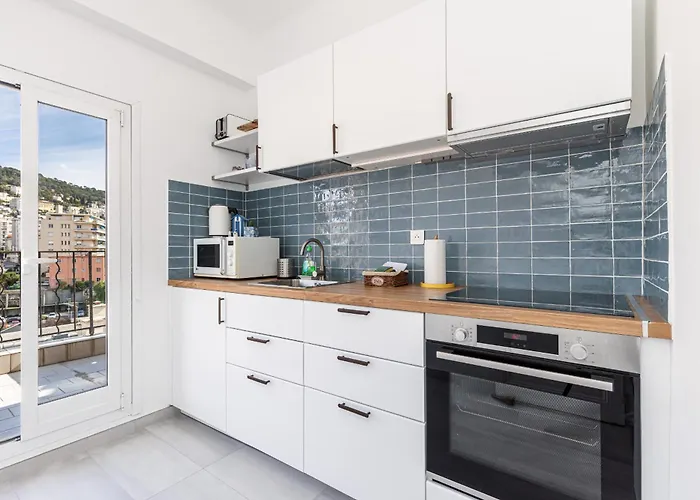 Extraordinary View On Port And Castle Hill - 1 Bdr & Parking Appartamento *