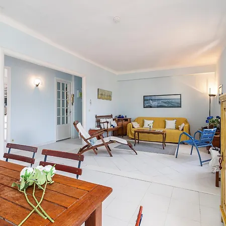 Extraordinary View On Port And Castle Hill - 1 Bdr & Parking 아파트 *